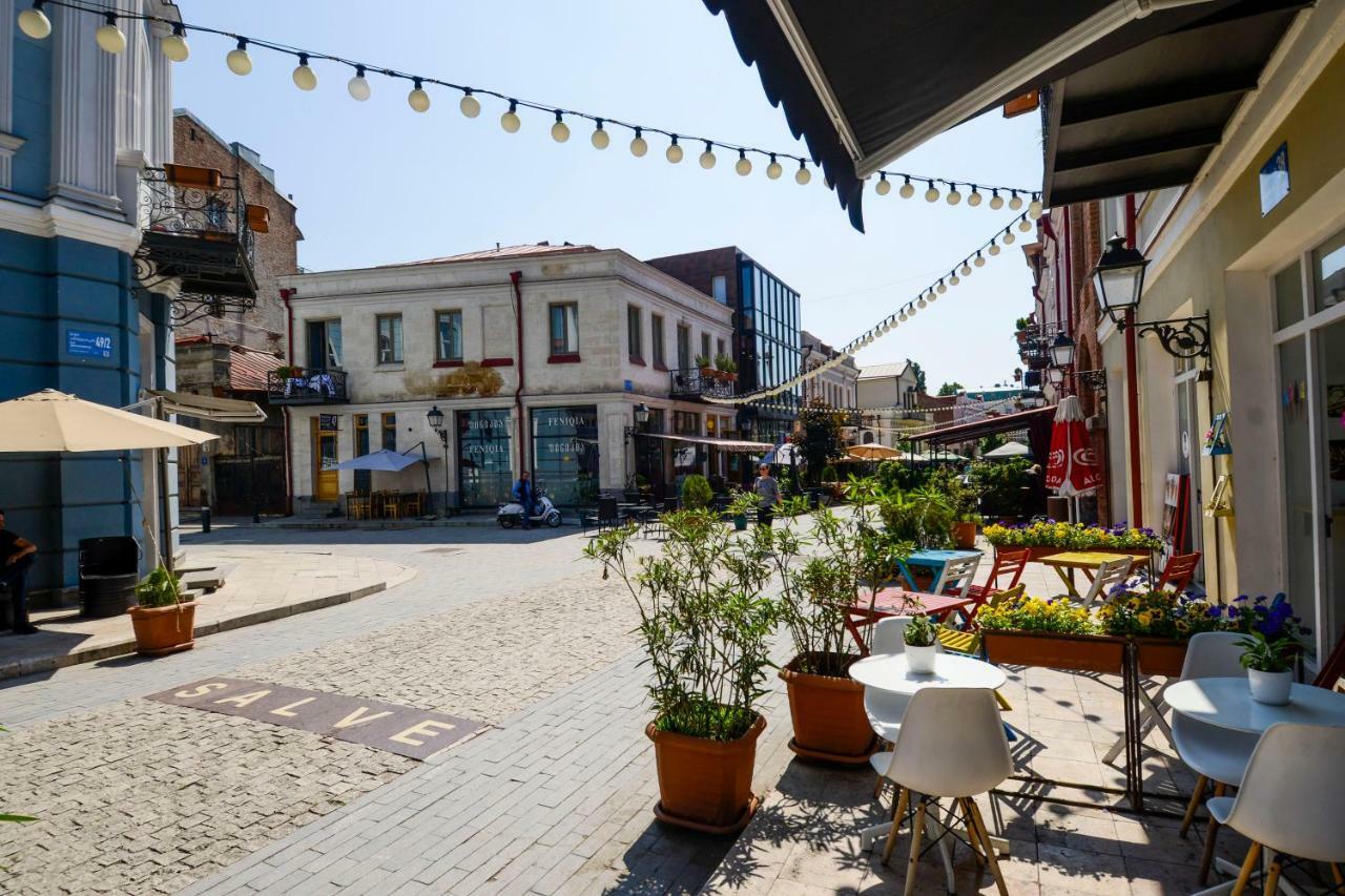 Iveria Aparthotel Тбілісі Екстер'єр фото